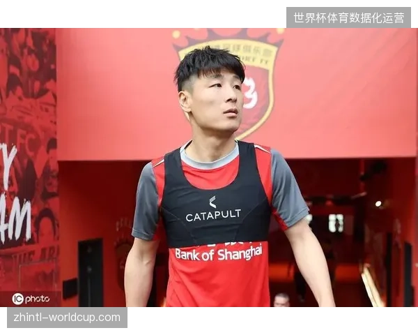 武磊替补登场达成国足生涯百场里程碑，成为中国足球现役旗帜性人物